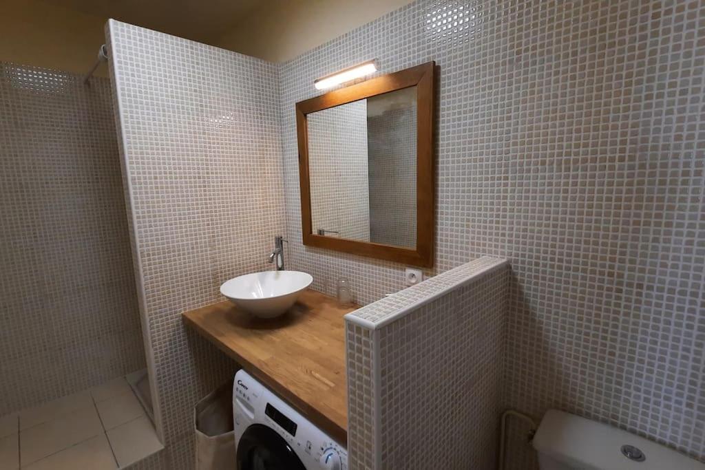 Appartement 2 Pieces Tres Lumineux له غارن-كولومبس المظهر الخارجي الصورة